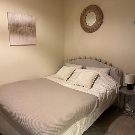 Studio Entierement Renove Avec Balcon Place De La Bastille Paris Exterior photo